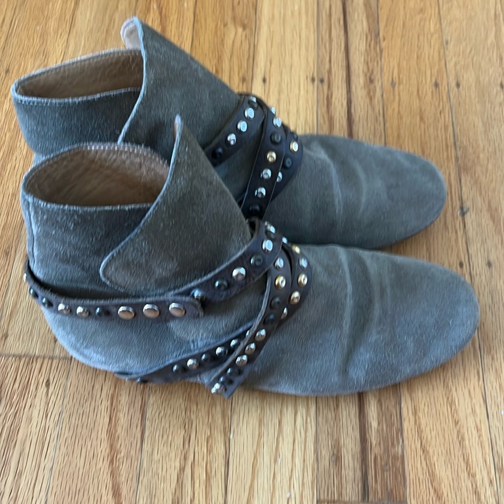 Isabel Marant booties army green with studs. Size 39. From Europe